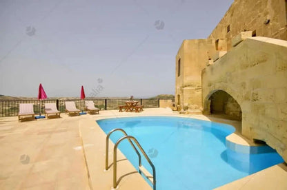 Gozo - Zebbug Cliff Edge Farmhouse