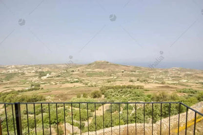 Gozo - Zebbug Cliff Edge Farmhouse