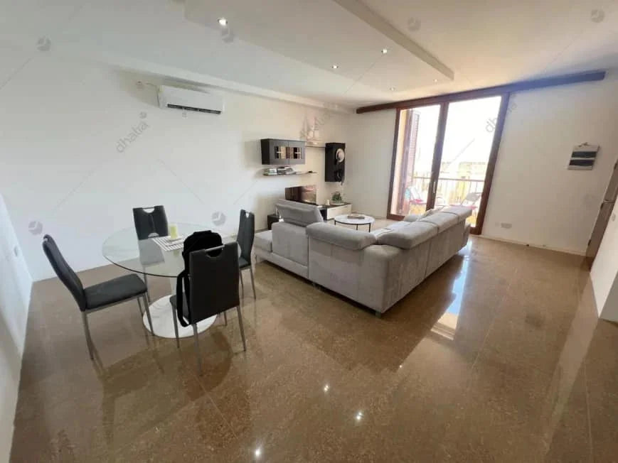 Gozo - Ghajnsielem Duplex Apartment