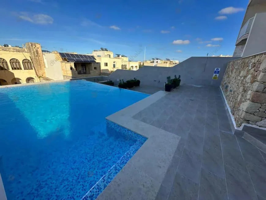 Gozo - Nadur Apartment with Pool Views