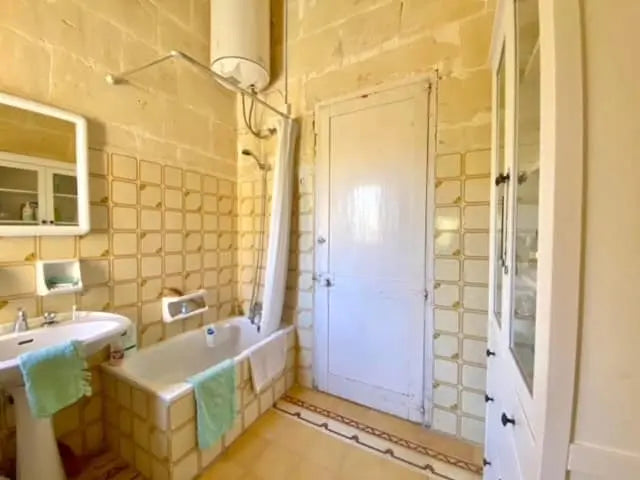 Gozo-Victoria Townhouse 2