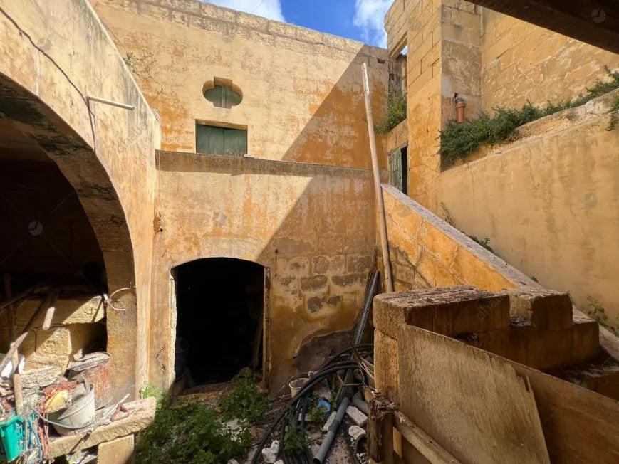 Farmhouse in Gozo Kerċem